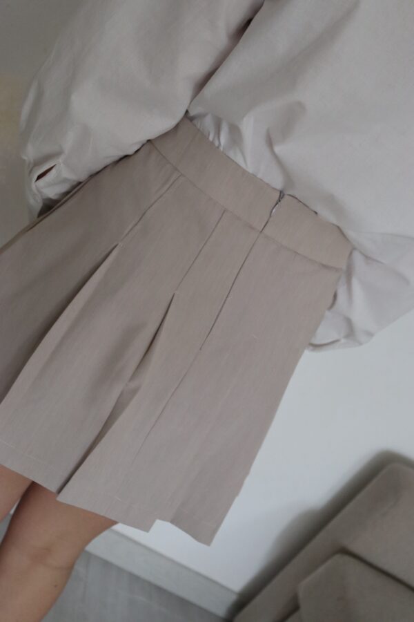 Jupe short Lila écru – Image 3