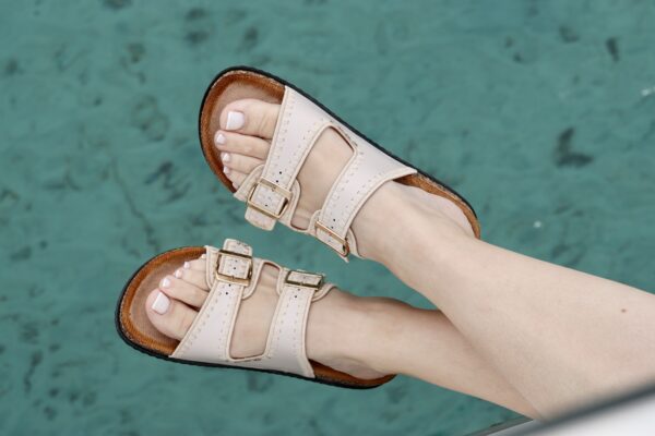 Sandale beige – Image 2
